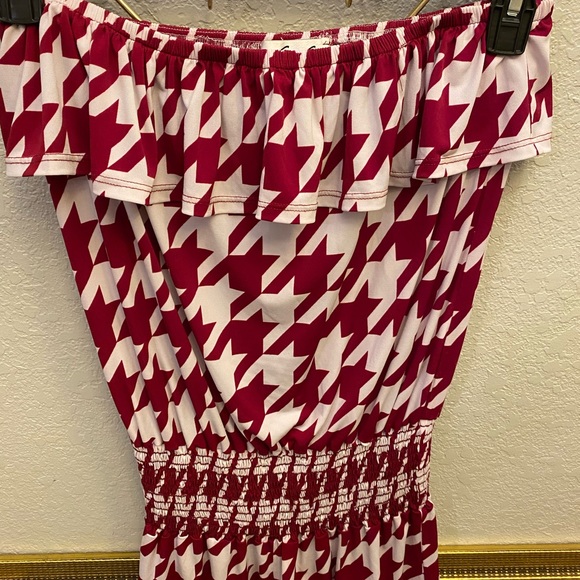 Romper size small
Vava by Joy Han - Picture 1 of 4